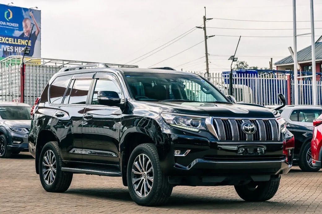 2020 Toyota Land Cruiser Prado TXL with Sunroof