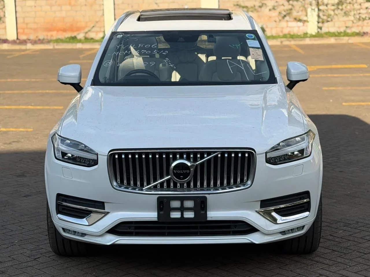 2020 Volvo XC90 B6 AWD Inscription with Panoramic Sunroof