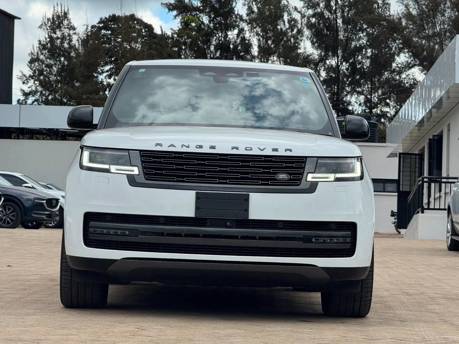 2023 Range Rover Vogue D350 Autobiography